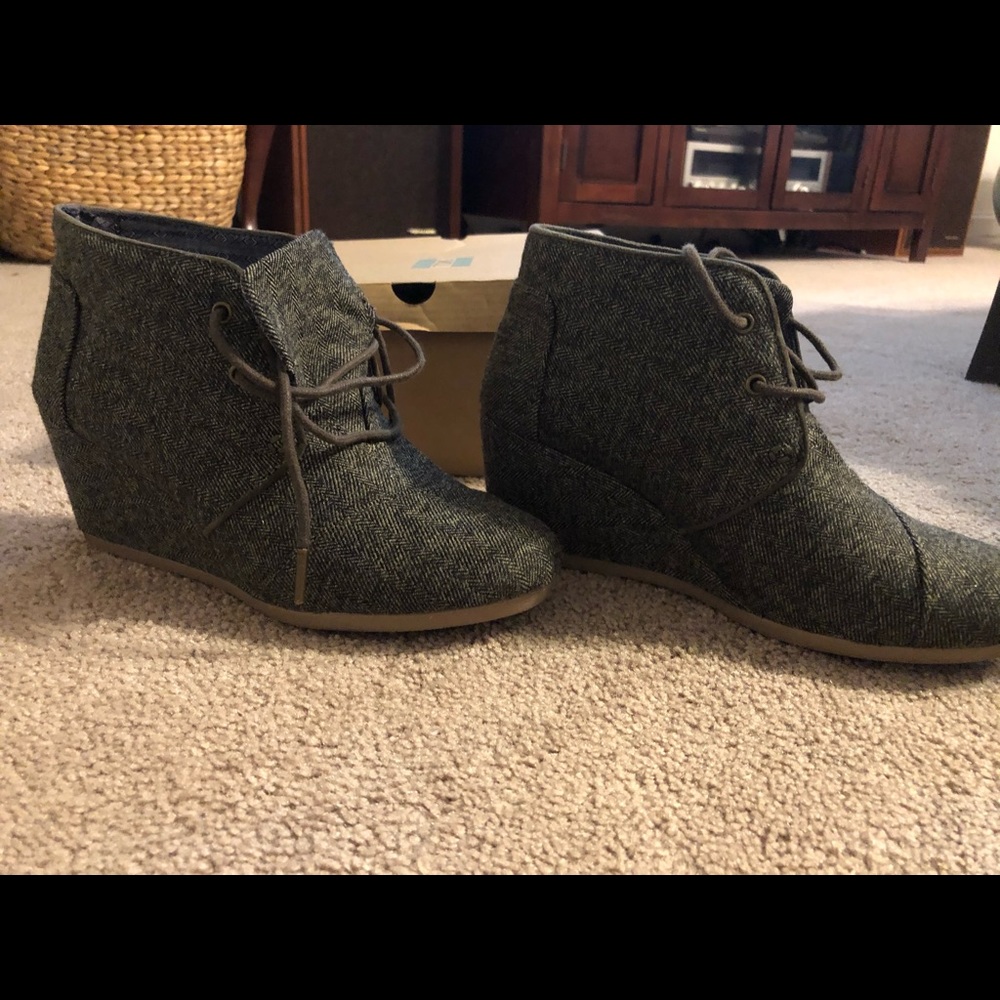 Toms ankle boots